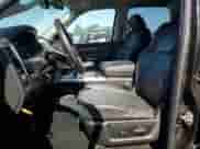 2018 Ram 1500 Laramie z VIN 1C6RR7NTXJS208750, wystawiony jako Copart lot #61460535 z przebiegiem 96 808 mil mil oraz Szkoda całkowita • Salvage title. Historia ofert i sprzedaży dostępna na DreamBid. Obrazek 7.