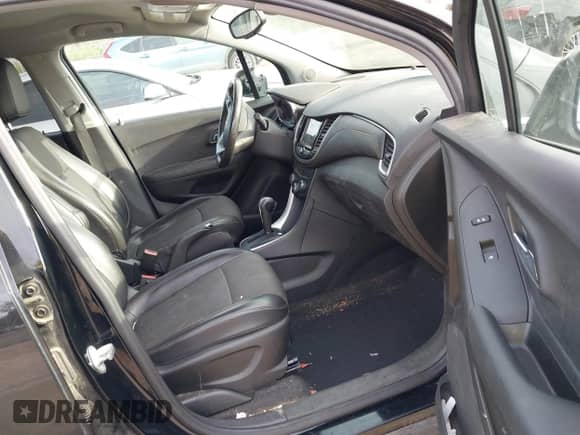 2019 Chevrolet Trax LT с VIN 3GNCJLSB9KL320523, выставлен на аукционе IAAI как лот 43185279 с пробегом 102 763 миль миль и . История ставок и продаж доступна на DreamBid. Изображение 5.