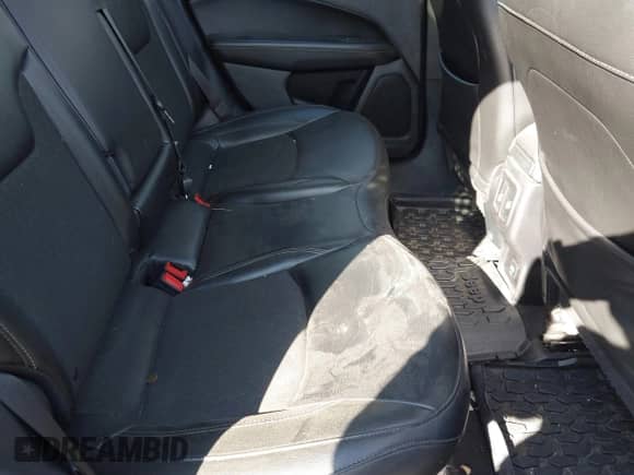 2021 Jeep Compass Latitude with VIN 3C4NJDBB8MT537958, listed as a IAAI auction lot 40705924 with 73,319 mi miles and . Bid and sale history available at DreamBid. Image 8.