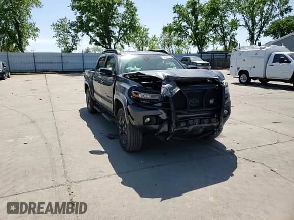 2021 Toyota Tacoma Limited with VIN 3TMGZ5AN0MM420386, listed as a Copart auction lot 52346285 with 49,912 mi miles and Salvage title. Bid and sale history available at DreamBid. Image 10.