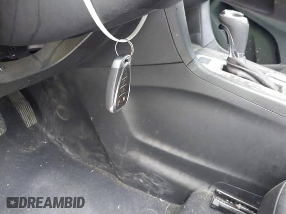 2020 Chevrolet Equinox Premier z VIN 2GNAXXEV0L6176692, wystawiony jako IAAI lot #42742557 z przebiegiem 63 026 mil mil oraz . Historia ofert i sprzedaży dostępna na DreamBid. Obrazek 11.