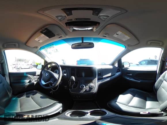 2016 Toyota Sienna SE with VIN 5TDXK3DC0GS702003, listed as a IAAI auction lot 41957604 with 41,409 mi miles and . Bid and sale history available at DreamBid. Image 19.