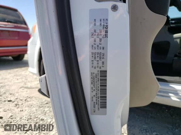 2015 Dodge Grand Caravan SXT Plus z VIN 2C4RDGCG6FR733777, wystawiony jako Copart lot #68271735 z przebiegiem 178 703 mil mil oraz Czysty tytuł • Clean title. Historia ofert i sprzedaży dostępna na DreamBid. Obrazek 13.