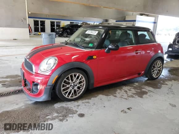 2012 MINI Hardtop with VIN WMWSU3C57CT185881, listed as a Copart auction lot 83754225 with 135,666 mi miles and Clean title. Bid and sale history available at DreamBid. Image 1.