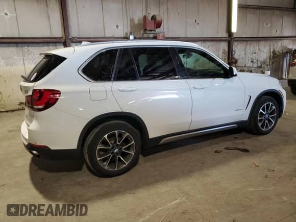 2017 BMW X5 xDrive35i с VIN 5UXKR0C31H0V70815, выставлен на аукционе Copart как лот 83937875 с пробегом 98 816 миль миль и Списание • Salvage title. История ставок и продаж доступна на DreamBid. Изображение 3.