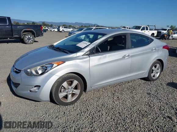 2013 Hyundai Elantra GLS с VIN KMHDH4AE3DU991054, выставлен на аукционе IAAI как лот 43316984 с пробегом 188 454 миль миль и . История ставок и продаж доступна на DreamBid. Изображение 17.