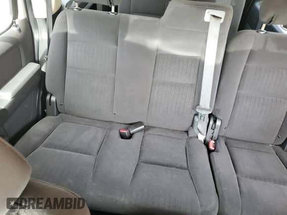 2010 Ford Explorer XLT z VIN 1FMEU6DE4AUA10863, wystawiony jako Copart lot #81406715 z przebiegiem 104 068 mil mil oraz Szkoda całkowita • Salvage title. Historia ofert i sprzedaży dostępna na DreamBid. Obrazek 10.