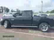 2017 Ram 1500 Tradesman z VIN 1C6RR7FG9HS667389, wystawiony jako IAAI lot #42682276 z przebiegiem 101 003 mil mil oraz . Historia ofert i sprzedaży dostępna na DreamBid. Obrazek 14.