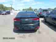 2019 Hyundai Elantra Value Edition z VIN 5NPD84LF3KH415840, wystawiony jako IAAI lot #43376034 z przebiegiem 157 855 mil mil oraz . Historia ofert i sprzedaży dostępna na DreamBid. Obrazek 16.