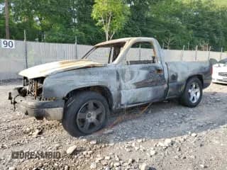 2005 Chevrolet Silverado 1500 Work Truck with VIN 1GCEK14T35Z196853, listed as a Copart auction lot 65136295 with Not provided miles and Salvage title. Bid and sale history available at DreamBid. Image 1.