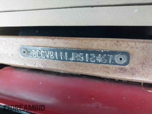 1988 Jeep Wrangler with VIN 2BCCV8111JB512467, listed as a IAAI auction lot 42178705 with 192,720 mi miles and . Bid and sale history available at DreamBid. Image 9.