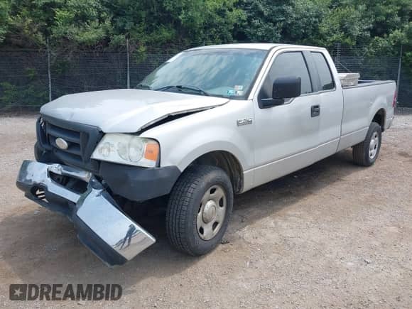 2008 Ford F-150 XL with VIN 1FTVX14508KE86399, listed as a IAAI auction lot 42415113 with 110,842 mi miles and . Bid and sale history available at DreamBid. Image 2.