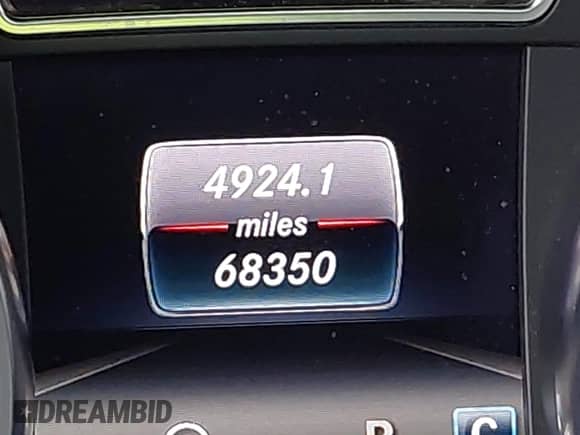 2017 Mercedes-Benz GLS 63 AMG z VIN 4JGDF7FE8HA980199, wystawiony jako IAAI lot #43269744 z przebiegiem 68 350 mil mil oraz . Historia ofert i sprzedaży dostępna na DreamBid. Obrazek 15.