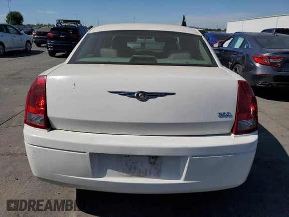 2006 Chrysler 300 with VIN 2C3KA43R46H432459, listed as a Copart auction lot 62216485 with Not provided miles and Clean title. Bid and sale history available at DreamBid. Image 6.