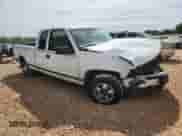 1998 Chevrolet Silverado 1500 z VIN 1GCEC19R3WR111344, wystawiony jako Copart lot #70771365 z przebiegiem 215 634 mil mil oraz Szkoda całkowita • Salvage title. Historia ofert i sprzedaży dostępna na DreamBid. Obrazek 4.