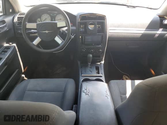 2008 Chrysler 300 LX with VIN 2C3KA43R88H127002, listed as a Copart auction lot 62549115 with 192,642 mi miles and Salvage title. Bid and sale history available at DreamBid. Image 8.