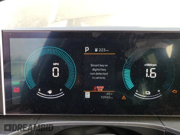 2024 Hyundai Santa Fe SEL с VIN 5NMP2DG16RH010642, выставлен на аукционе Copart как лот 47298775 с пробегом 10 940 миль миль и Списание • Salvage title. История ставок и продаж доступна на DreamBid. Изображение 9.