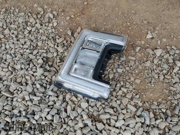 2018 Ford F-250 XL с VIN 1FT7W2BT6JEB05484, выставлен на аукционе Copart как лот 68192705 с пробегом 170 103 миль миль и Списание • Salvage title. История ставок и продаж доступна на DreamBid. Изображение 12.