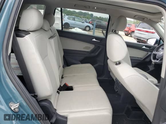 2021 Volkswagen Tiguan SE z VIN 3VV2B7AX8MM061267, wystawiony jako Copart lot #67647915 z przebiegiem 61 528 mil mil oraz Szkoda całkowita • Salvage title. Historia ofert i sprzedaży dostępna na DreamBid. Obrazek 11.