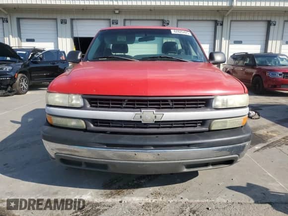2002 Chevrolet Silverado 1500 z VIN 1GCEC14W62Z112267, wystawiony jako Copart lot #62826425 z przebiegiem 332 934 mil mil oraz Szkoda całkowita • Salvage title. Historia ofert i sprzedaży dostępna na DreamBid. Obrazek 5.