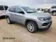 2024 Jeep Compass Latitude Lux с VIN 3C4NJDFN7RT578934, выставлен на аукционе Copart как лот 62761585 с пробегом 9 935 миль миль и Чистый • Clean title. История ставок и продаж доступна на DreamBid. Изображение 4.