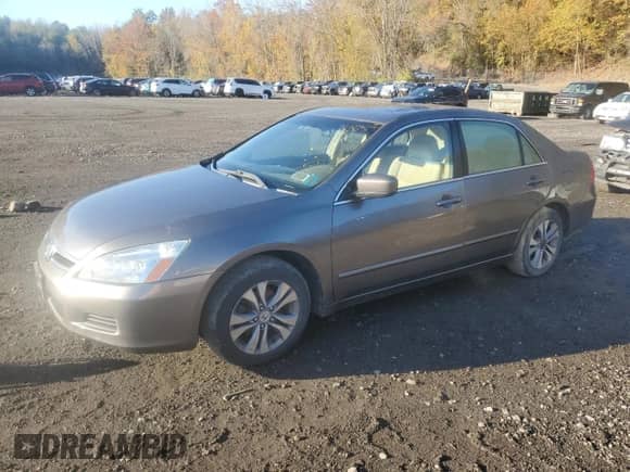 2007 Honda Accord EX with VIN 1HGCM56727A130158, listed as a Copart auction lot 87408625 with 201,956 mi miles and Salvage title. Bid and sale history available at DreamBid. Image 1.