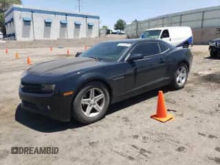 2011 Chevrolet Camaro 1LT с VIN 2G1FB1ED4B9199819, выставлен на аукционе Copart как лот 63775595 с пробегом 172 284 миль миль и Списание • Salvage title. История ставок и продаж доступна на DreamBid. Изображение 1.