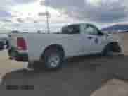 2022 Ram 1500 Tradesman z VIN 3C6JR6DGXNG427748, wystawiony jako Copart lot #54917905 z przebiegiem Nie podano mil oraz Szkoda całkowita • Salvage title. Historia ofert i sprzedaży dostępna na DreamBid. Obrazek 3.