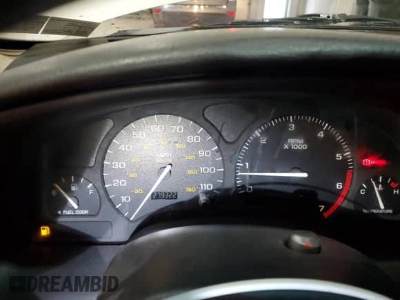 2000 Saturn SL с VIN 1G8ZF5289YZ139695, выставлен на аукционе Copart как лот 90245175 с пробегом 279 322 миль миль и Списание • Salvage title. История ставок и продаж доступна на DreamBid. Изображение 9.