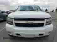 2010 Chevrolet Suburban LT z VIN 1GNUCJE05AR210539, wystawiony jako Copart lot #54875855 z przebiegiem 166 305 mil mil oraz Czysty tytuł • Clean title. Historia ofert i sprzedaży dostępna na DreamBid. Obrazek 5.