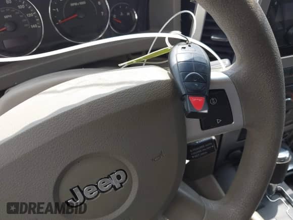 2008 Jeep Grand Cherokee Laredo с VIN 1J8GS48K18C235287, выставлен на аукционе IAAI как лот 43119994 с пробегом 188 975 миль миль и . История ставок и продаж доступна на DreamBid. Изображение 11.