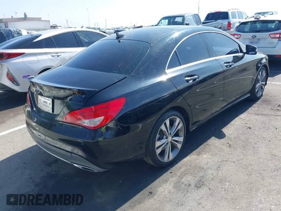 2017 Mercedes-Benz CLA 250 z VIN WDDSJ4EB5HN428030, wystawiony jako IAAI lot #42608535 z przebiegiem 93 791 mil mil oraz . Historia ofert i sprzedaży dostępna na DreamBid. Obrazek 4.