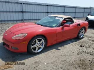 2008 Chevrolet Corvette с VIN 1G1YY36W185107011, выставлен на аукционе Copart как лот 68841124 с пробегом 39 323 миль миль и Списание • Salvage title. История ставок и продаж доступна на DreamBid. Изображение 1.