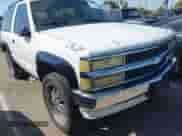 1992 Chevrolet Blazer z VIN 1GNEK18K1NJ355750, wystawiony jako IAAI lot #42789818 z przebiegiem 244 088 mil mil oraz . Historia ofert i sprzedaży dostępna na DreamBid. Obrazek 12.