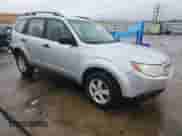2011 Subaru Forester X z VIN JF2SHBBC9BG723345, wystawiony jako Copart lot #81730085 z przebiegiem 173 477 mil mil oraz Szkoda całkowita • Salvage title. Historia ofert i sprzedaży dostępna na DreamBid. Obrazek 4.