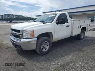 2008 Chevrolet Silverado 2500HD Work Truck z VIN 1GBHC24K48E135454, wystawiony jako Copart lot #62292705 z przebiegiem 230 272 mil mil oraz Czysty tytuł • Clean title. Historia ofert i sprzedaży dostępna na DreamBid. Obrazek 1.