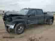 2007 Chevrolet Silverado 3500 DRW LT3 z VIN 1GCJK33D87F145602, wystawiony jako Copart lot #45392865 z przebiegiem 296 376 mil mil oraz Szkoda całkowita • Salvage title. Historia ofert i sprzedaży dostępna na DreamBid. Obrazek 2.