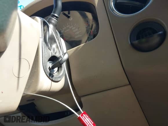 2006 Ford F-150 STX с VIN 1FTRX12WX6NA52192, выставлен на аукционе IAAI как лот 43444396 с пробегом 208 525 миль миль и . История ставок и продаж доступна на DreamBid. Изображение 11.