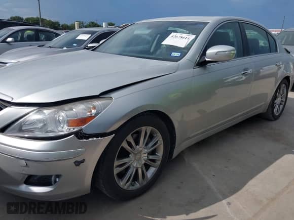 2011 Hyundai Genesis с VIN KMHGC4DEXBU115263, выставлен на аукционе IAAI как лот 42678611 с пробегом 127 284 миль миль и . История ставок и продаж доступна на DreamBid. Изображение 15.