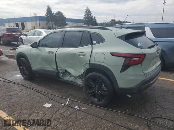 2025 Chevrolet Trax ACTIV с VIN KL77LKEP7SC180910, выставлен на аукционе Copart как лот 80656885 с пробегом 11 647 миль миль и Списание • Salvage title. История ставок и продаж доступна на DreamBid. Изображение 2.