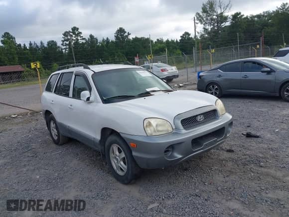 2004 Hyundai Santa Fe с VIN KM8SB12B74U758628, выставлен на аукционе IAAI как лот 42638412 с пробегом 220 474 миль миль и . История ставок и продаж доступна на DreamBid. Изображение 6.