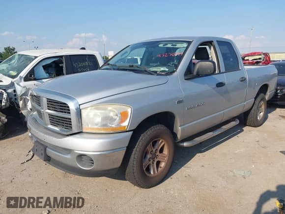 2006 Dodge 1500 SLT with VIN 1D7HU18286S531890, listed as a IAAI auction lot 43230349 with 287,734 mi miles and . Bid and sale history available at DreamBid. Image 2.