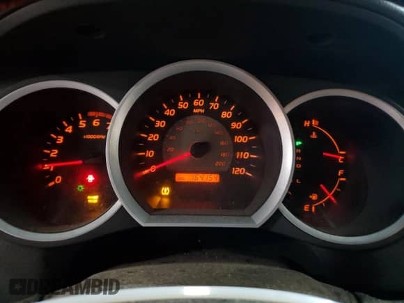 2010 Toyota Tacoma с VIN 5TEUU4EN7AZ741118, выставлен на аукционе Copart как лот 66289155 с пробегом 164 154 миль миль и Списание • Salvage title. История ставок и продаж доступна на DreamBid. Изображение 9.