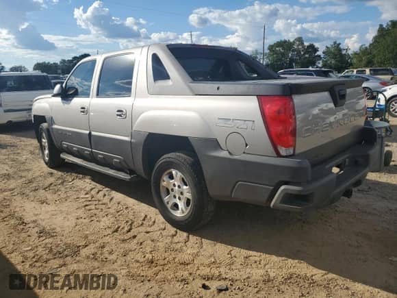2004 Chevrolet Avalanche Z71 с VIN 3GNEK12T04G187052, выставлен на аукционе Copart как лот 83967015 с пробегом 177 959 миль миль и Списание • Salvage title. История ставок и продаж доступна на DreamBid. Изображение 2.