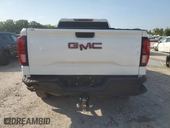 2021 GMC Sierra 1500 Elevation z VIN 1GTR9CEKXMZ163944, wystawiony jako Copart lot #70140455 z przebiegiem 81 884 mil mil oraz Szkoda całkowita • Salvage title. Historia ofert i sprzedaży dostępna na DreamBid. Obrazek 6.