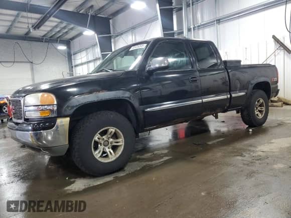 2002 GMC Sierra 1500 SLE with VIN 2GTEK19TX21220451, listed as a Copart auction lot 68935095 with 225,478 mi miles and Clean title. Bid and sale history available at DreamBid. Image 1.