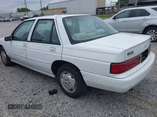 1995 Chevrolet Corsica z VIN 1G1LD5549SY232166, wystawiony jako IAAI lot #42143931 z przebiegiem 174 561 mil mil oraz . Historia ofert i sprzedaży dostępna na DreamBid. Obrazek 3.