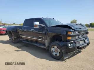2018 Chevrolet Silverado 3500HD LTZ with VIN 1GC4K0CY8JF164740, listed as a Copart auction lot 81114255 with 182,648 mi miles and Salvage title. Bid and sale history available at DreamBid. Image 4.