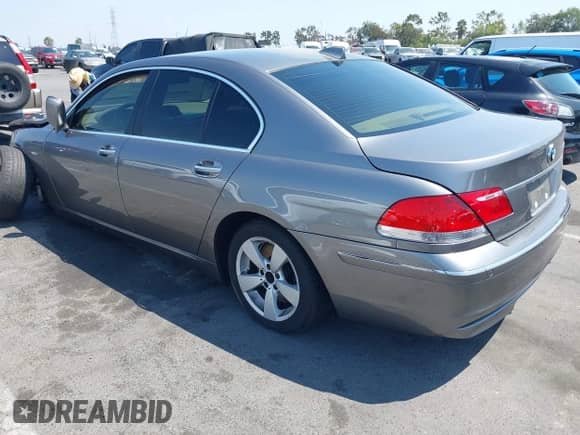 2006 BMW 7 Series 750i with VIN WBAHL83576DT05171, listed as a IAAI auction lot 42923233 with 66,131 mi miles and . Bid and sale history available at DreamBid. Image 3.
