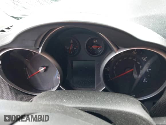 2015 Chevrolet Cruze LT with VIN 1G1PE5SB8F7162138, listed as a IAAI auction lot 43104575 with Not provided miles and . Bid and sale history available at DreamBid. Image 7.